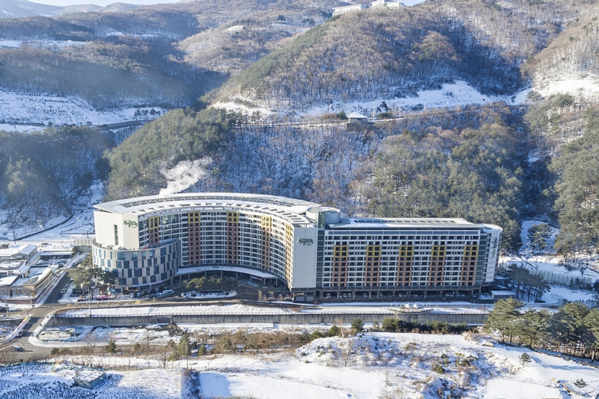 Jeongseon Mayhills Resort Exterior photo